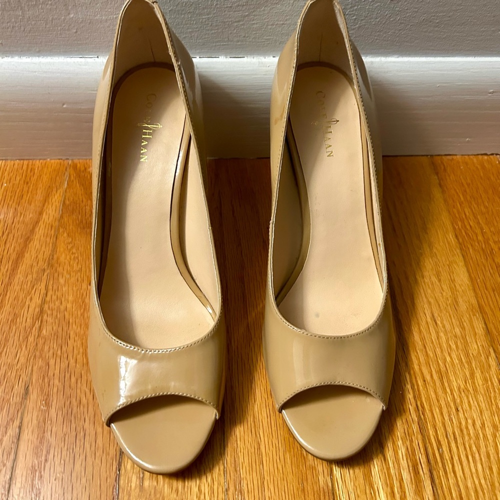 Cole Haan Women's Beige Peep-Toe Heels 8.5 B Nike Air comfort technology